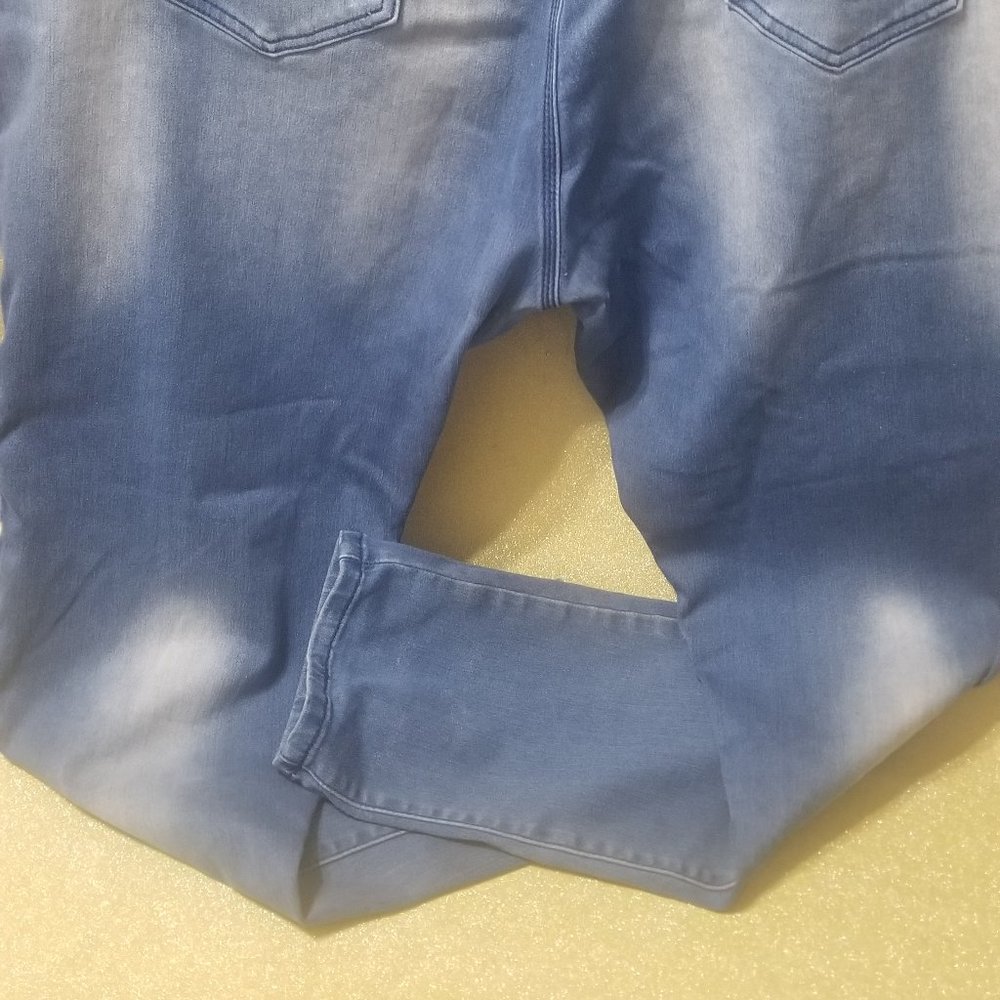 "To Die For"  High Rise  Stretch Jeans - Picture 2 of 15
